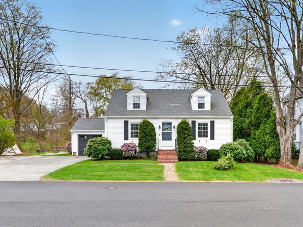 13 Pleasant St