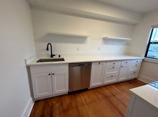 1223 W Nickerson St APT 2, Seattle, WA 98119