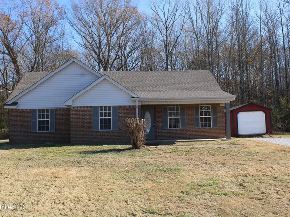 141 Ms Betty Dr, Holly Springs, MS 38635