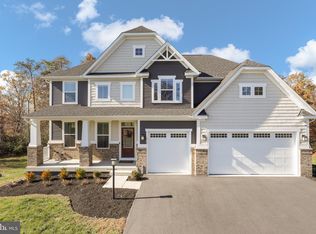 212 Southern View Dr, Fredericksburg, VA 22405