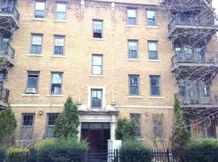 226 Pearl St APT 1R, Springfield, MA 01105