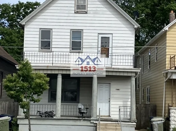 2468 S 6th St, Milwaukee, WI 53215