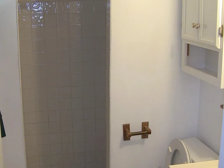 642 E Browning Ave #B — Photo 3