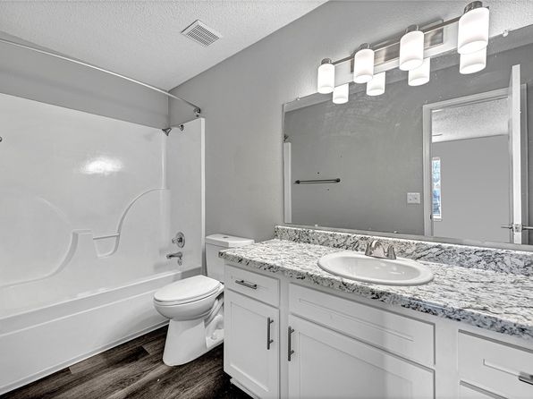 fayetteville-arkansas-448578802 picture