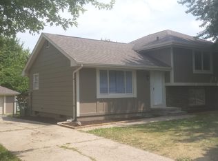 407 25th Ave SW, Altoona, IA 50009