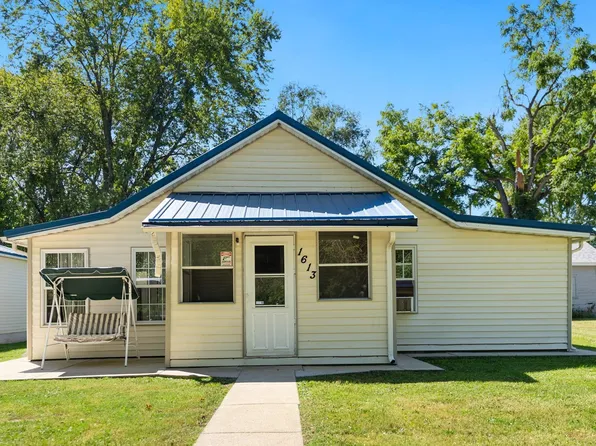 1613 Huron St, Elkhart, IN 46516