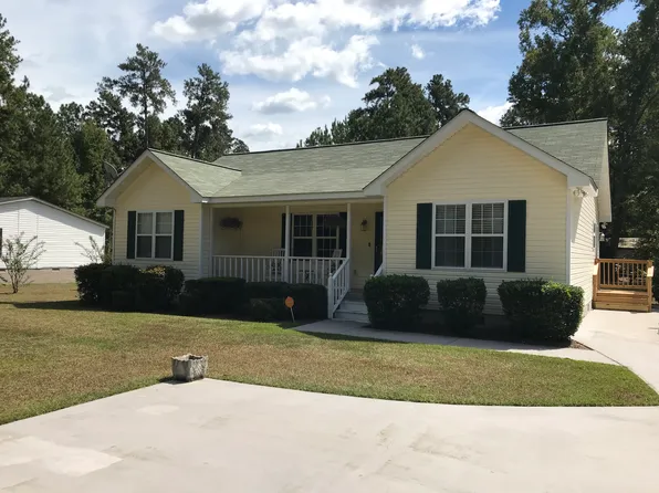 810 Tanley St, Sandersville, GA 31082