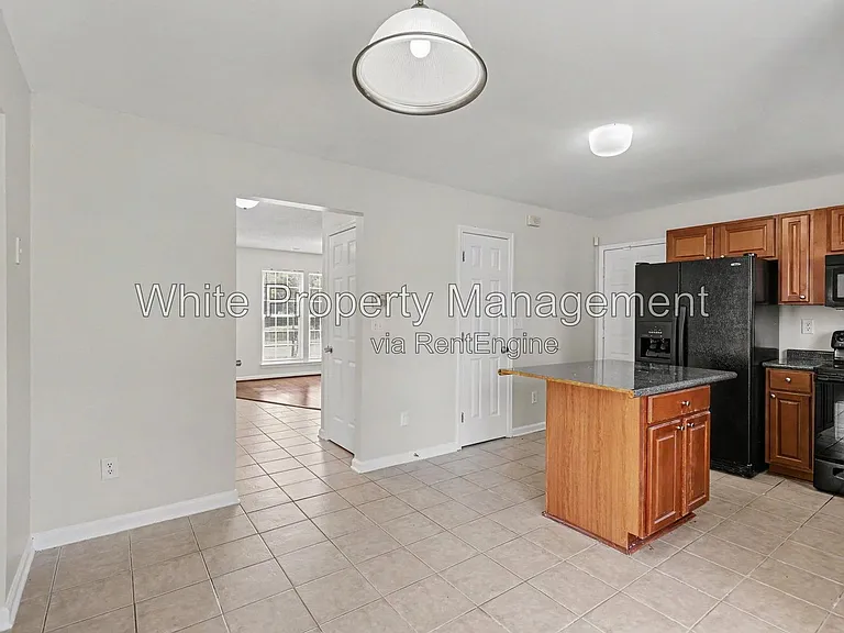1716 Starling Ct — Photo 10