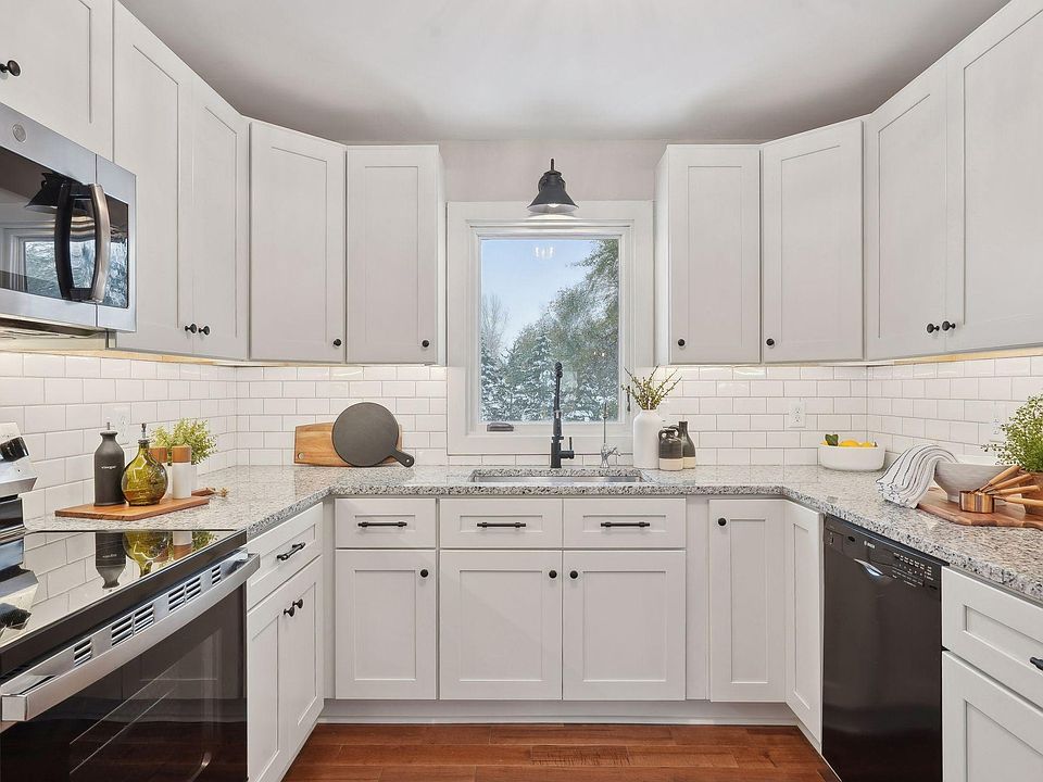 1st image of 22229 Chaparral Ln