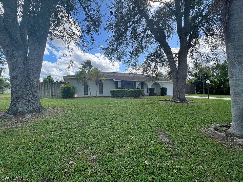 1st image of 1422 Caywood Cir S