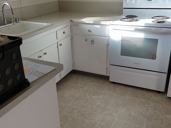 5th image of 1460 Manzanita Ave APT 1