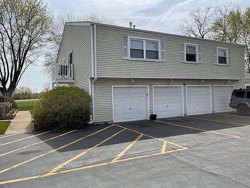 195 Thomas Ct #D Photo 1