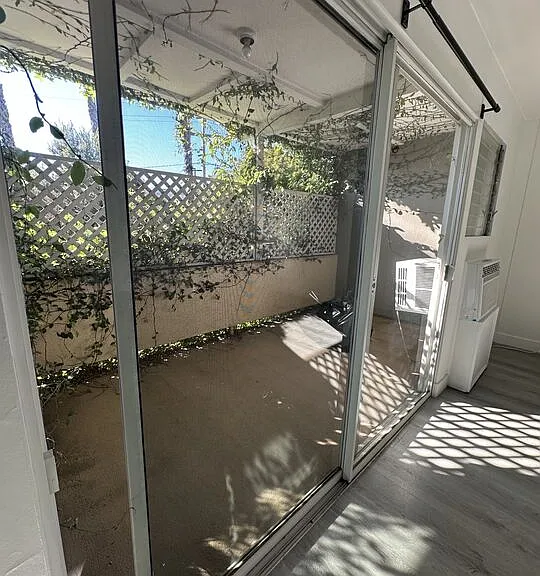 9018 Keith Ave — Photo 4