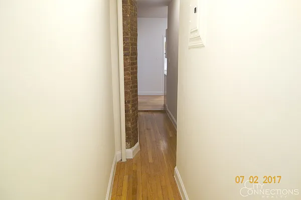 Rented by City Connections Realty | media 38