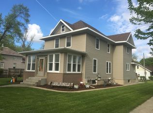 224 6th St SE, Watertown, SD 57201