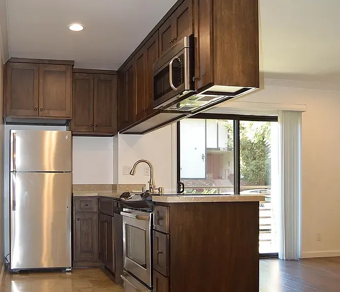 1832 Purdue Ave #102 — Photo 2