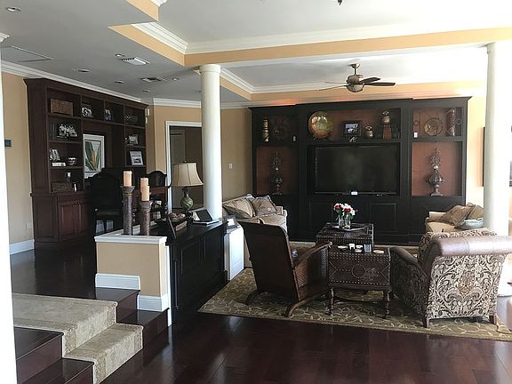 5th image of 144 Egret Ave