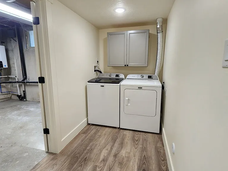 167 W Center St — Photo 24