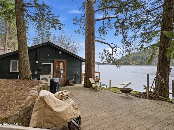 5822 W Boathaven Ln, Rathdrum, ID 83858
