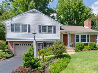 109 E Charlotte St, Millersville, PA 17551