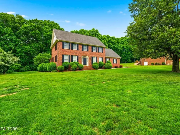 3006 Hawthorne St, Athens, TN 37303
