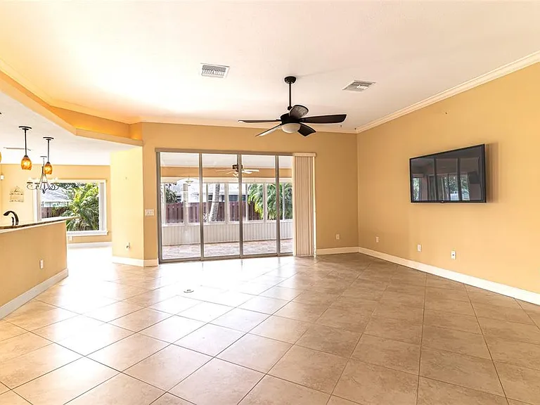 3715 Sebring Pkwy — Photo 5