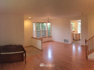 22759 NE 4th Pl #111, Sammamish, WA 98074