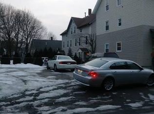 85 Oak St, Woonsocket, RI 02895