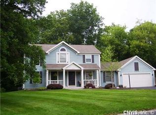 4738 Sabre Ln, Manlius, NY 13104