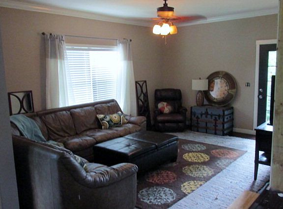 2nd image of 384 Old Ln