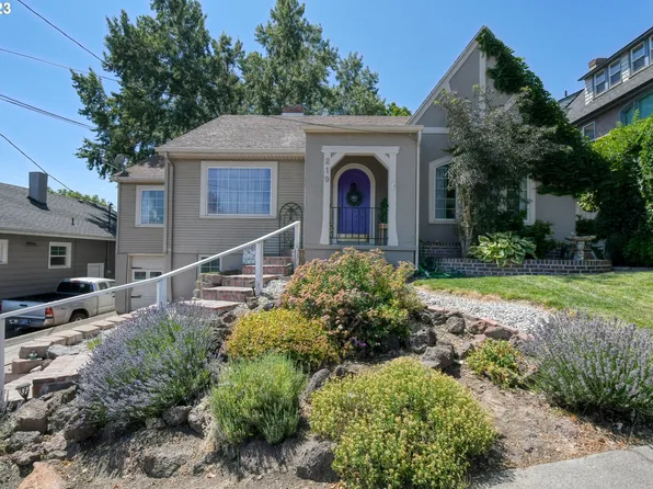 219 NW 10th St, Pendleton, OR 97801