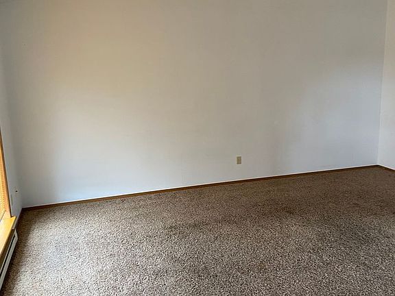 3rd image of 3522-3524 E Hartson Ave