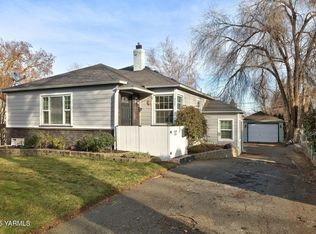 417 S 25th Ave, Yakima, WA 98902