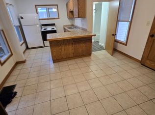 1027 W Lawrence St, Appleton, WI 54914
