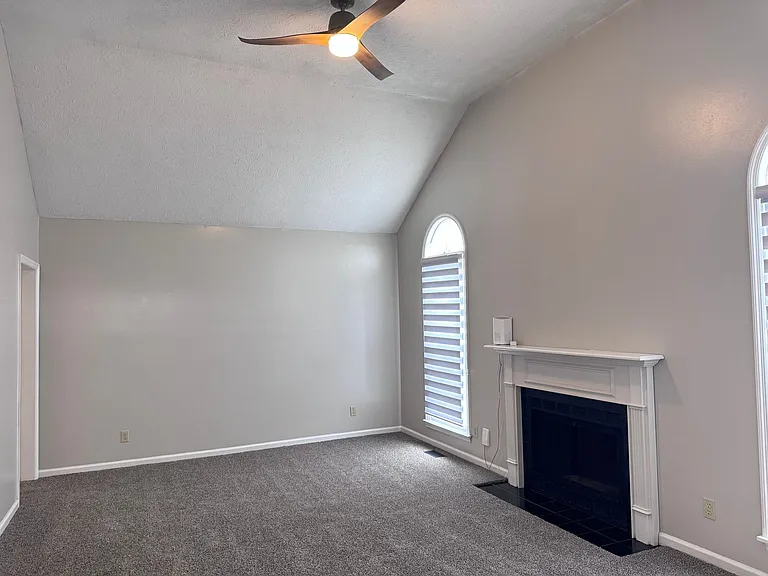 203 Melodie Dr — Photo 3