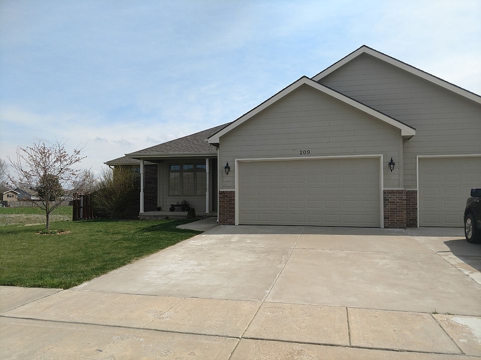 1st image of 209 Greystone Dr