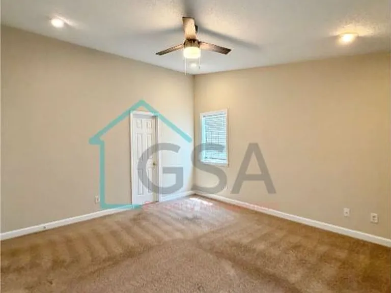 225 Laurel Trace Cir — Photo 17
