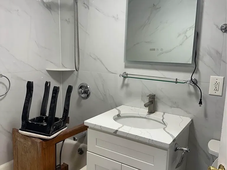 131-19 Sanford Ave #2-B — Photo 4