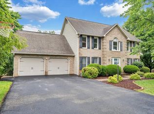 299 Winesap Rd, Roanoke, VA 24019