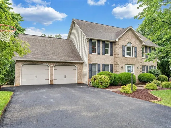 299 Winesap Rd, Roanoke, VA 24019