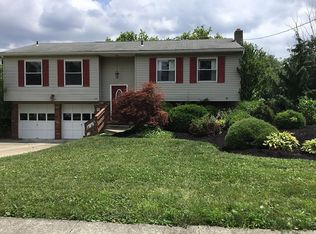 446 Abbeyville Rd, Medina, OH 44256