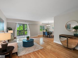 8370 Greensboro Dr APT 118, Mc Lean, VA 22102