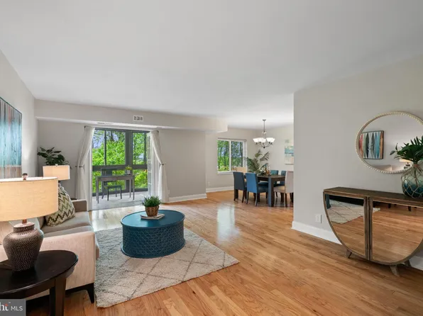 8370 Greensboro Dr APT 118, Mc Lean, VA 22102