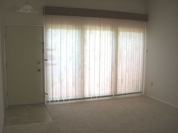 3rd image of 9516 W Glen Oaks Cir