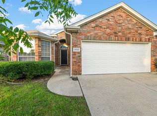 5828 Center Ridge Dr, Fort Worth, TX 76131