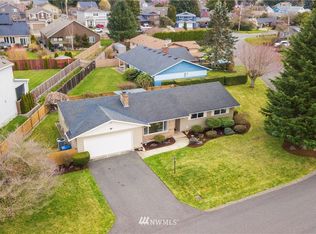 425 22nd St NW, Puyallup, WA 98371