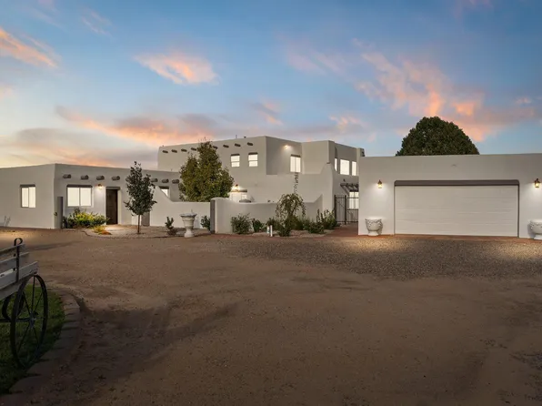 3648 Vista Grande Dr NW, Albuquerque, NM 87120