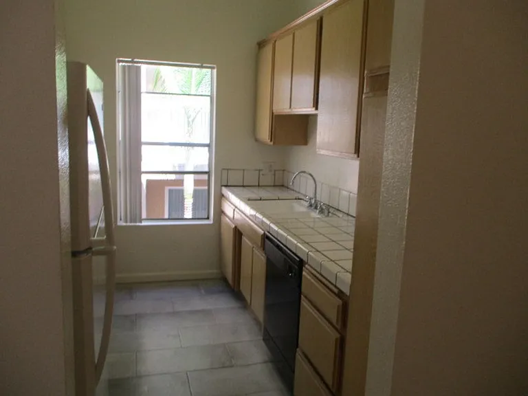 3633 Jasmine Ave — Photo 7