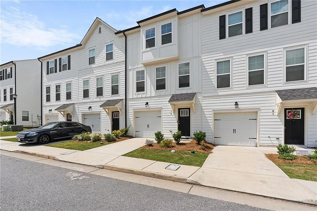 4 bed, 5.0 bath, 1941 sqft, $2,800 — Photo 3