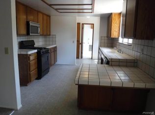 638 Alturas Rd, Fallbrook, CA 92028